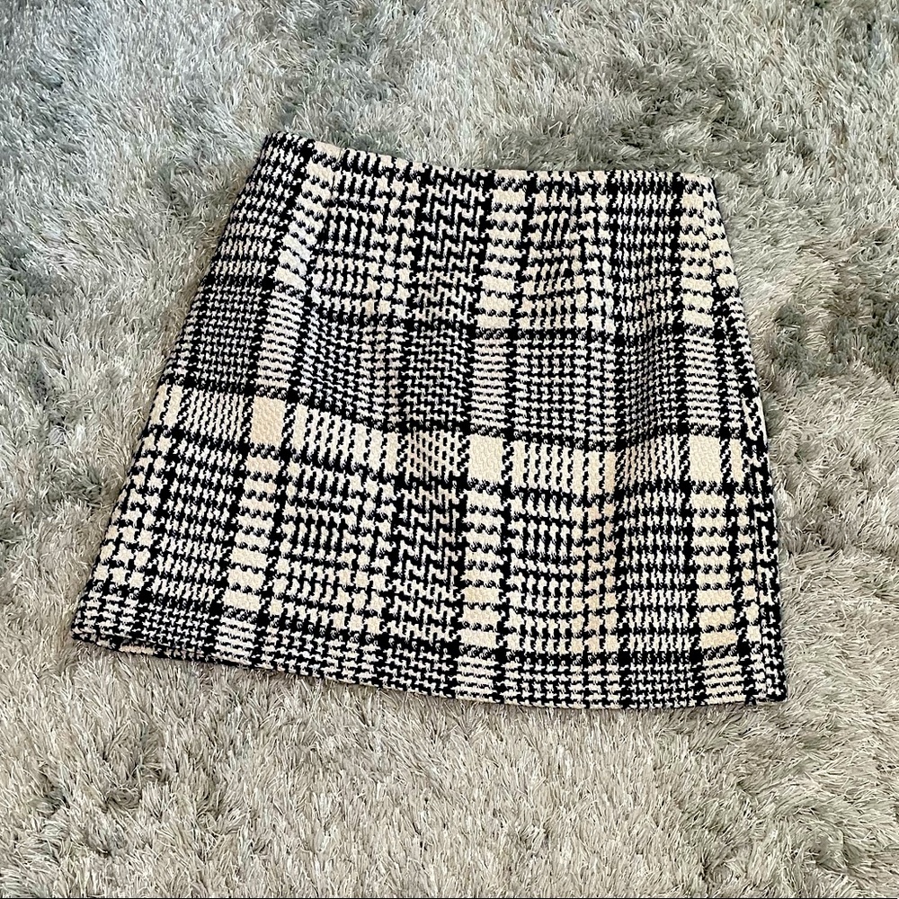 Small, preppy blue and white mini skirt